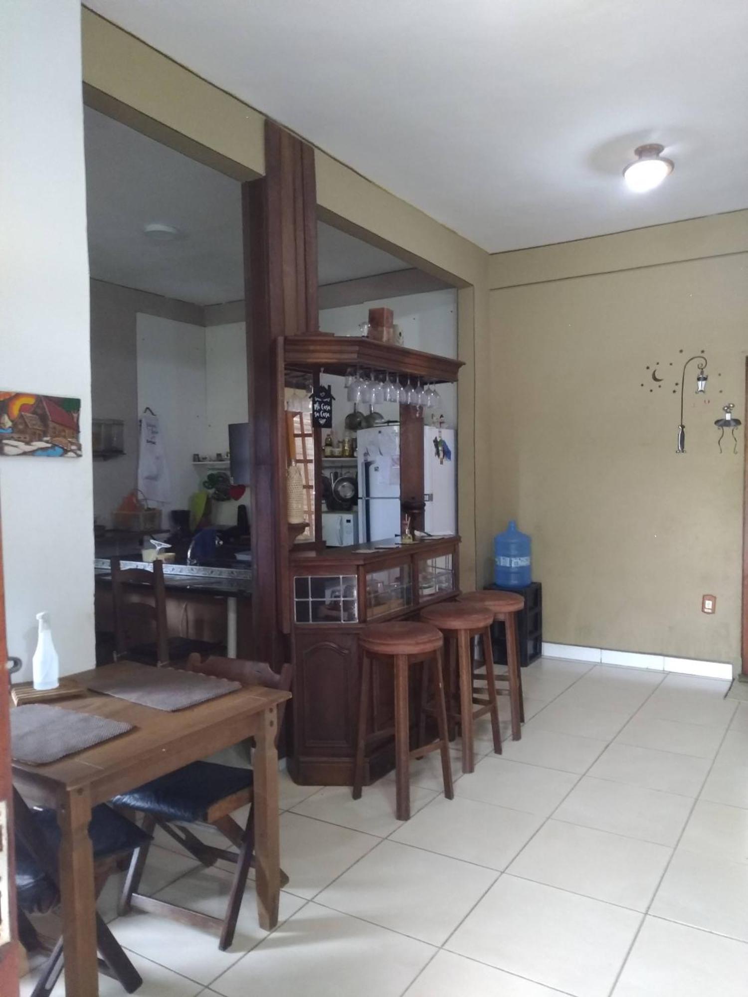 Trabalhadores Proximo Ao Westshopping, Industrial, Avenida Brasil Em Campo Grande *
